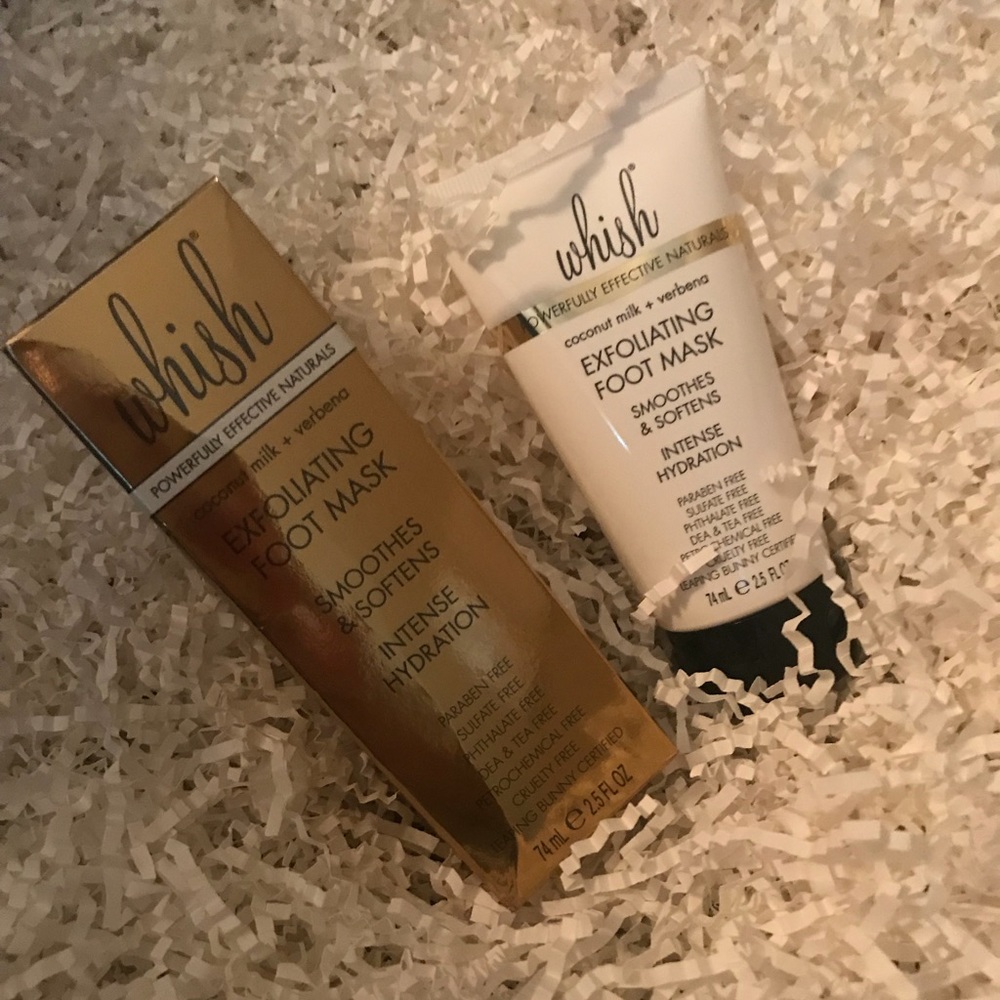 NIB!! Whish Exfoliating Foot Mask!!
